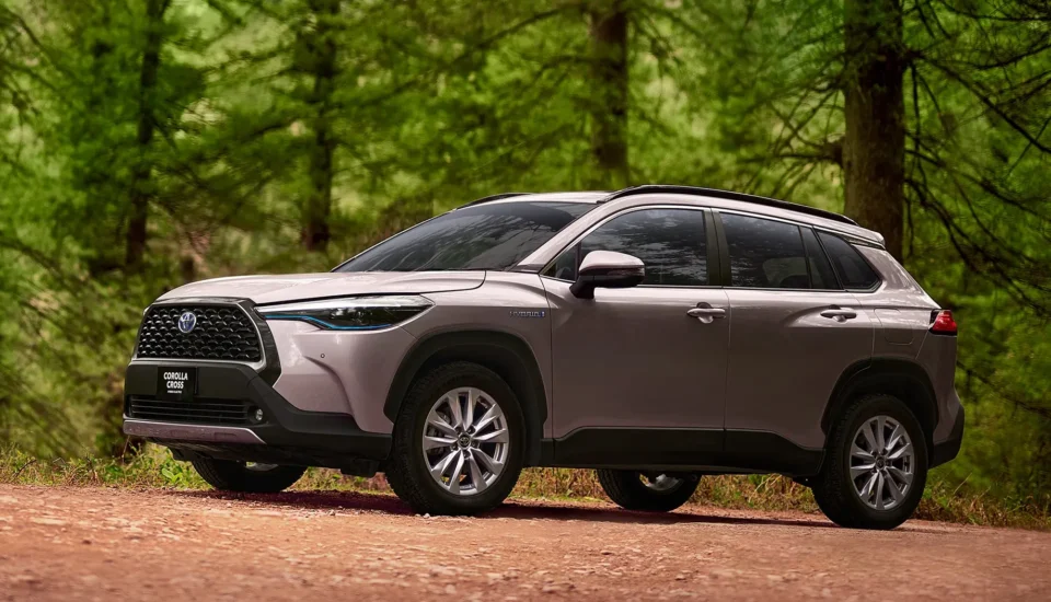 Toyota Cross 2025